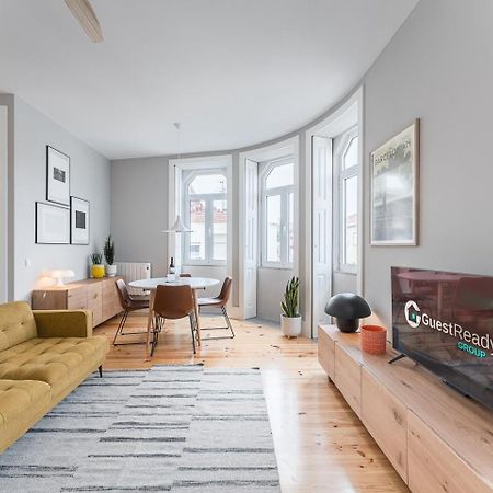 Guestready - Colorful Apt Near Agosto Station Порто Екстериор снимка